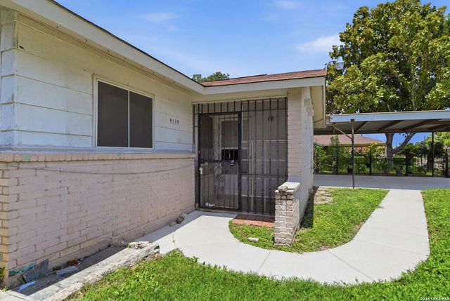 9139 LYTLE AVE, San Antonio, TX 78224