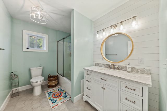 4000 Cantebury Dr, Culleoka, TN 38451