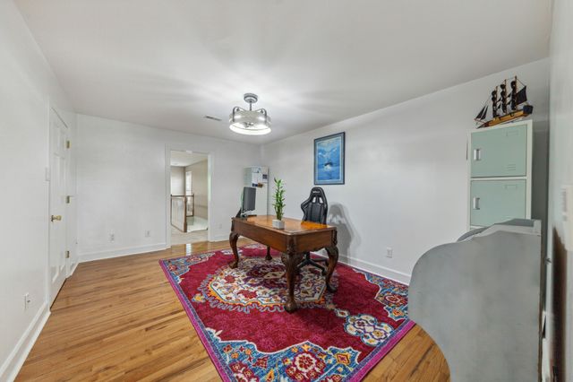 4000 Cantebury Dr, Culleoka, TN 38451