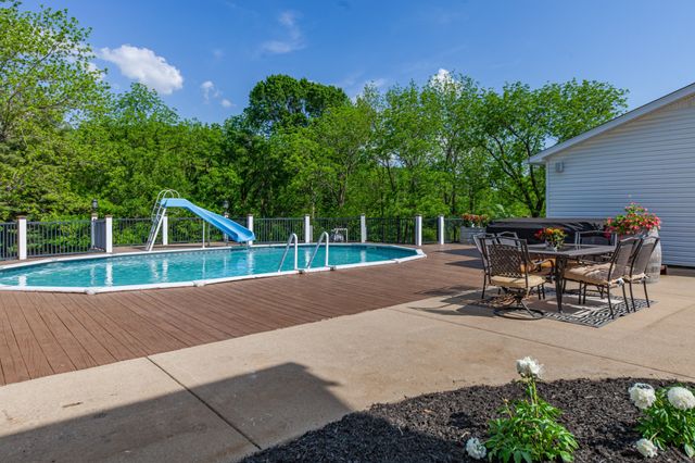 4000 Cantebury Dr, Culleoka, TN 38451