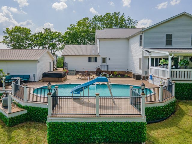 4000 Cantebury Dr, Culleoka, TN 38451