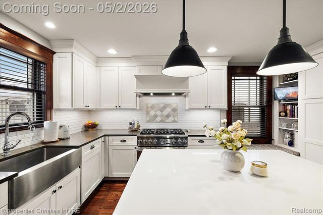 887 Ann Street, Birmingham, MI 48009