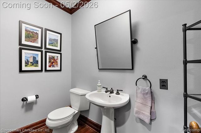 887 Ann Street, Birmingham, MI 48009