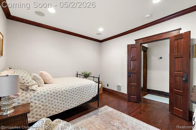 887 Ann Street, Birmingham, MI 48009