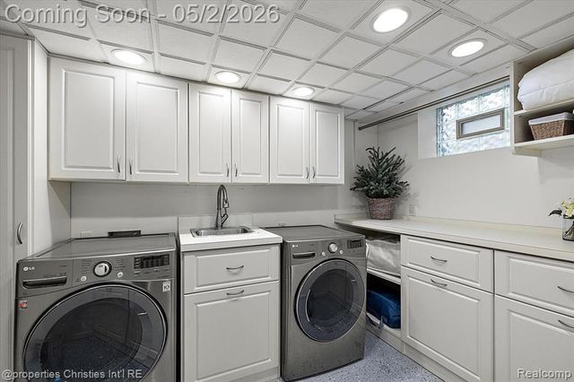 887 Ann Street, Birmingham, MI 48009