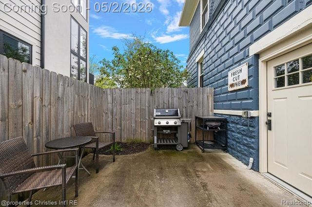 887 Ann Street, Birmingham, MI 48009