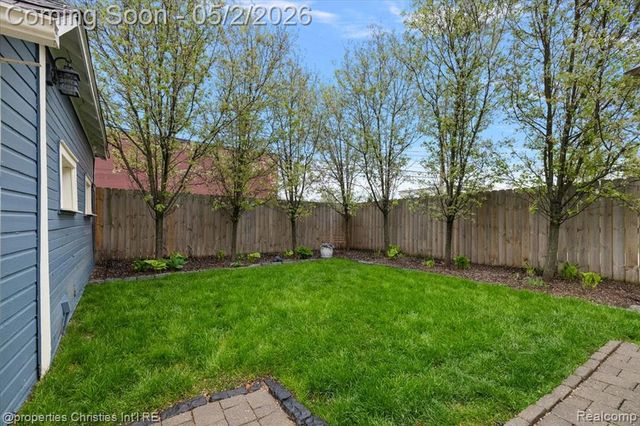 887 Ann Street, Birmingham, MI 48009