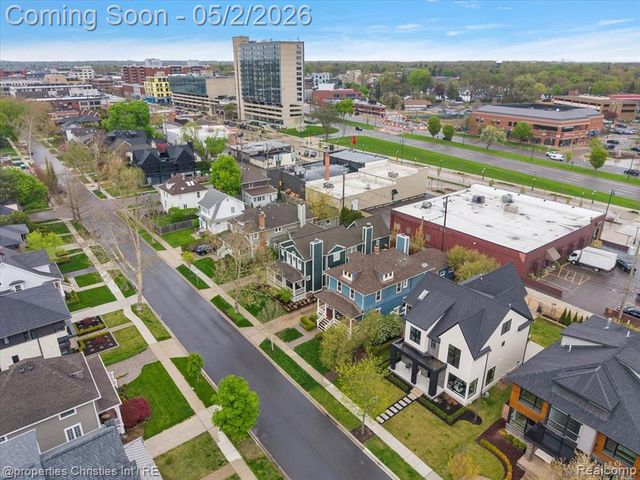 887 Ann Street, Birmingham, MI 48009