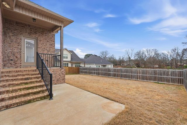 1635 Poteete Drive, Conway, AR 72034