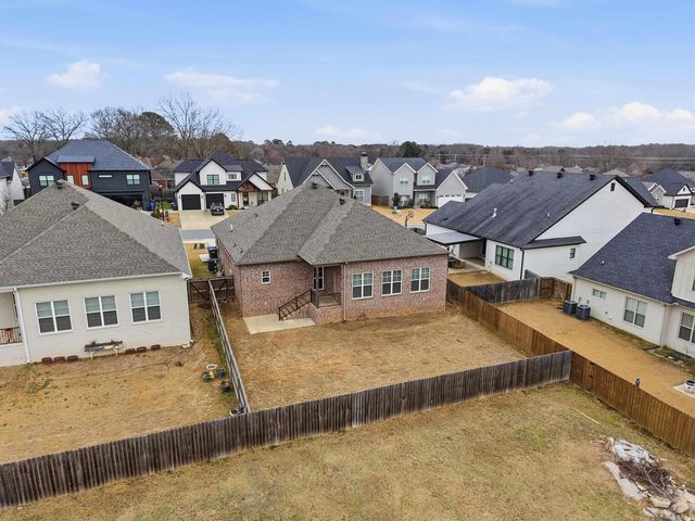 1635 Poteete Drive, Conway, AR 72034