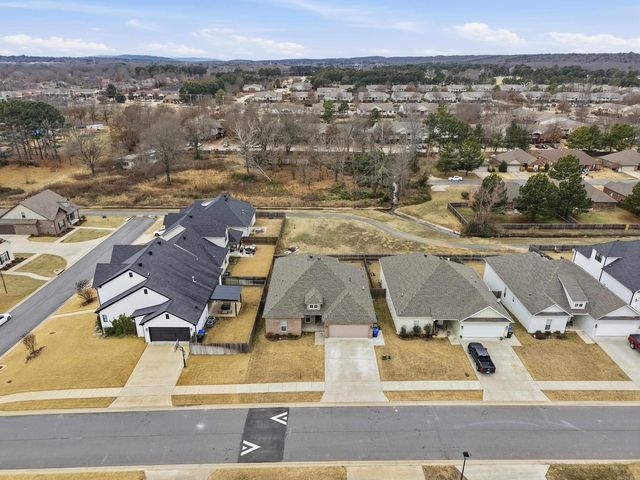 1635 Poteete Drive, Conway, AR 72034