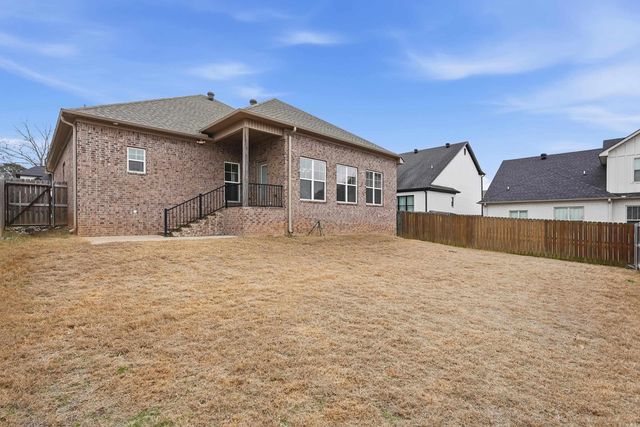 1635 Poteete Drive, Conway, AR 72034