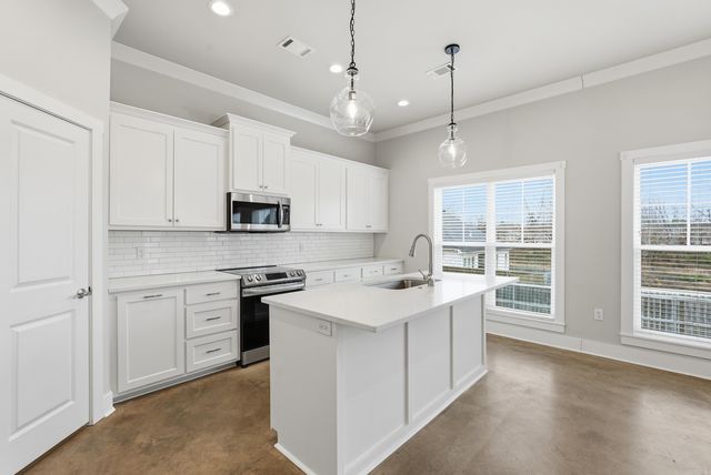 1635 Poteete Drive, Conway, AR 72034