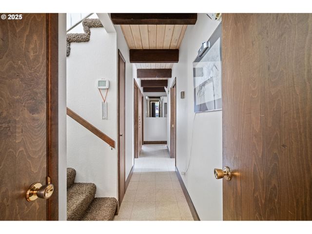 24763 STURTEVANT Dr, Veneta, OR 97487