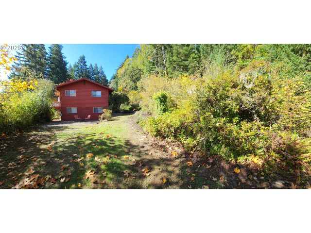 24763 STURTEVANT Dr, Veneta, OR 97487
