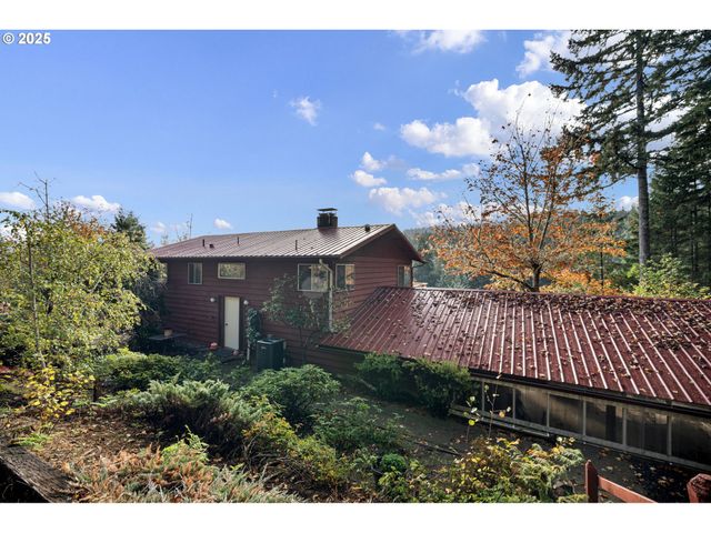 24763 STURTEVANT Dr, Veneta, OR 97487