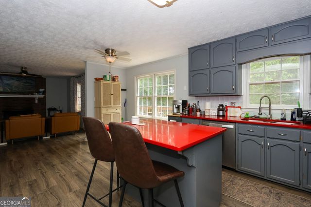 140 Autumn Moon Trail, Fayetteville, GA 30215