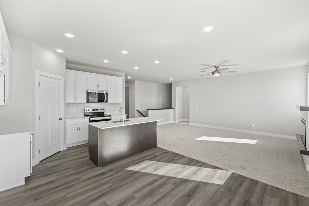 14230 Northpark Drive, Urbandale, IA 50323