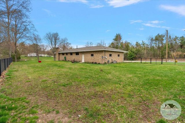 4125 Lorenson Road, Whitehall, MI 49461