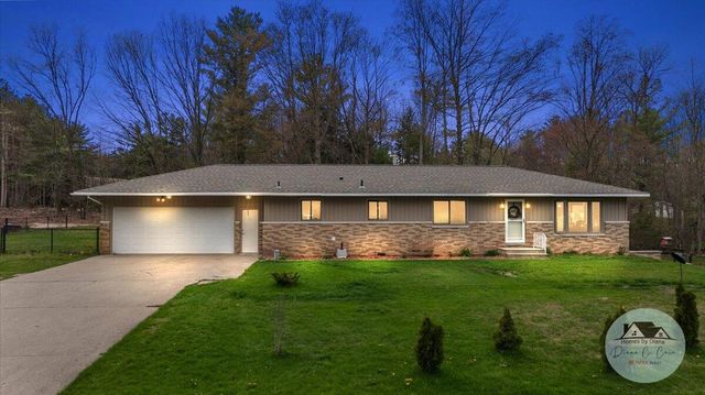 4125 Lorenson Road, Whitehall, MI 49461
