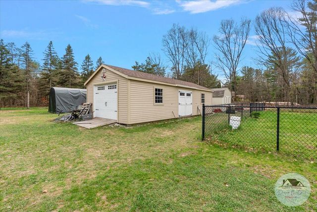 4125 Lorenson Road, Whitehall, MI 49461