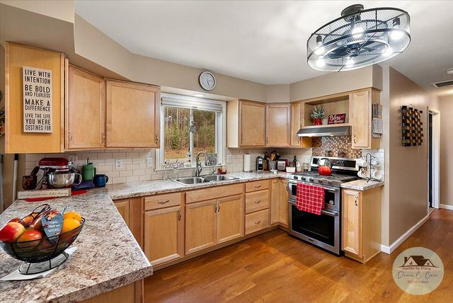 4125 Lorenson Road, Whitehall, MI 49461