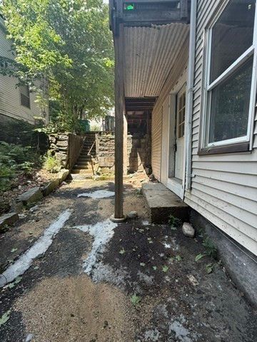 17 Temple St BSMT, Fitchburg, MA 01420