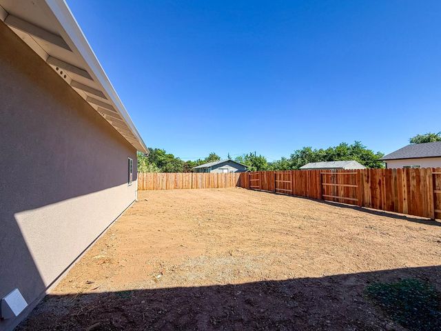 1519 9th Ave, Olivehurst, CA 95961