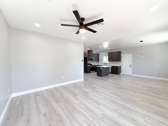 1519 9th Ave, Olivehurst, CA 95961