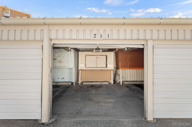 645 S Alton Way 10B, Denver, CO 80247
