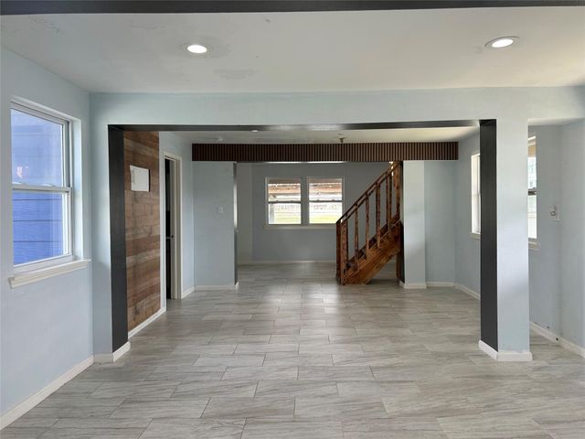 16643 Bermuda Way Way, Jamaica Beach, TX 77554