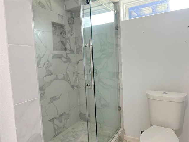 16643 Bermuda Way Way, Jamaica Beach, TX 77554