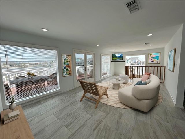 16643 Bermuda Way Way, Jamaica Beach, TX 77554