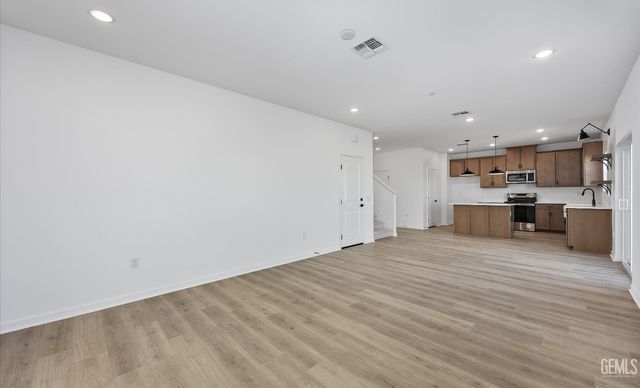 7615 Prodi Court, Bakersfield, CA 93313