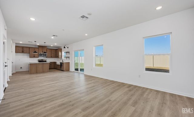 7615 Prodi Court, Bakersfield, CA 93313