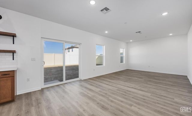 7615 Prodi Court, Bakersfield, CA 93313