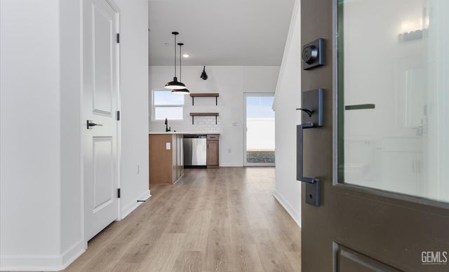 7615 Prodi Court, Bakersfield, CA 93313