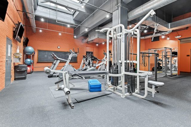 600 Broadway Avenue Nw 203, City Of Grand Rapids, MI 49504