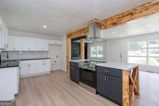 2935 Catalina Drive, Decatur, GA 30032