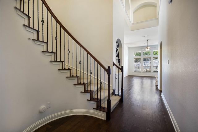 203 Antigua WAY, Lakeway, TX 78738