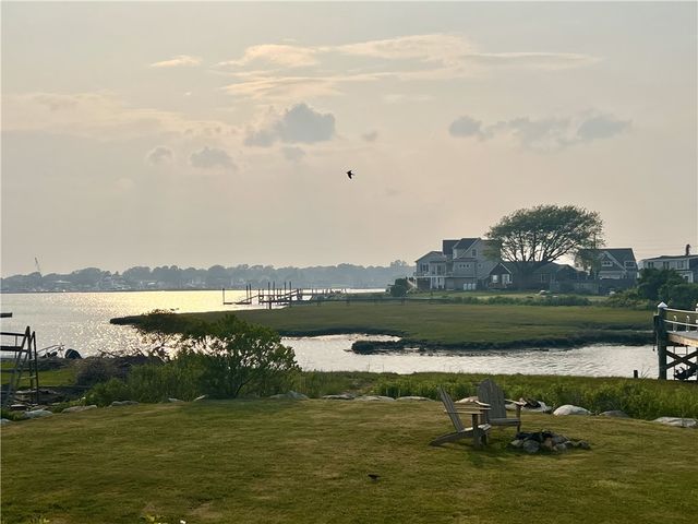 26 Conch Road, Narragansett, RI 02882