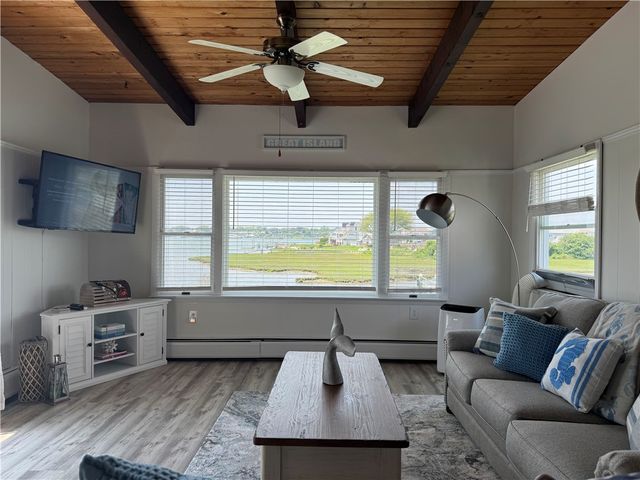 26 Conch Road, Narragansett, RI 02882