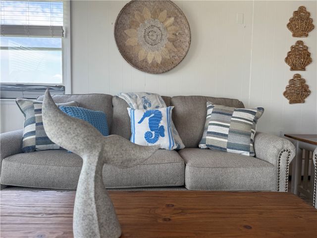 26 Conch Road, Narragansett, RI 02882