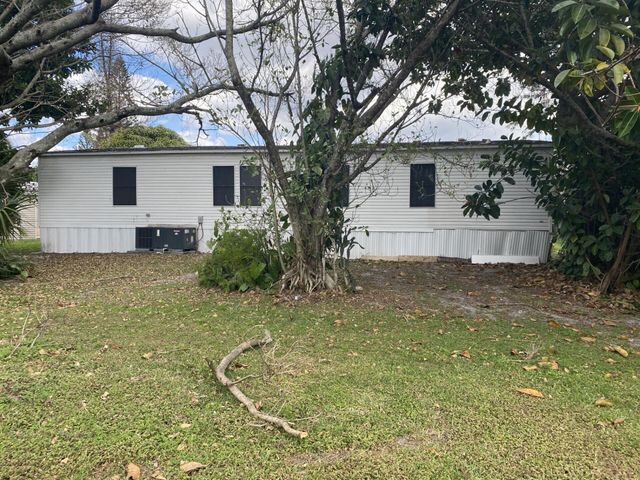 1531 Drexel Rd, Lot 304, West Palm Beach, FL 33417