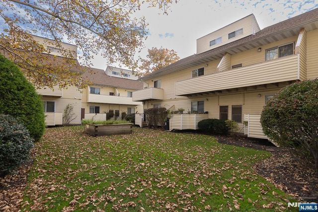 156 Liberty Street 16, Little Ferry, NJ 07643