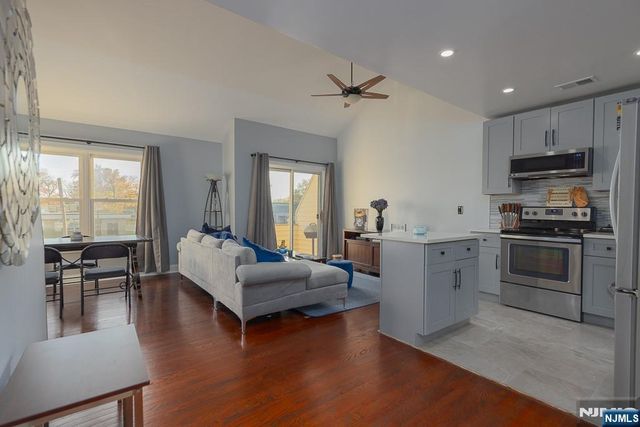 156 Liberty Street 16, Little Ferry, NJ 07643