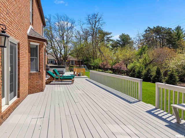 302 E MORNINGSIDE Drive, Peoria, IL 61614