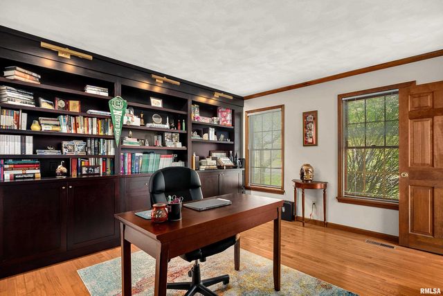 302 E MORNINGSIDE Drive, Peoria, IL 61614