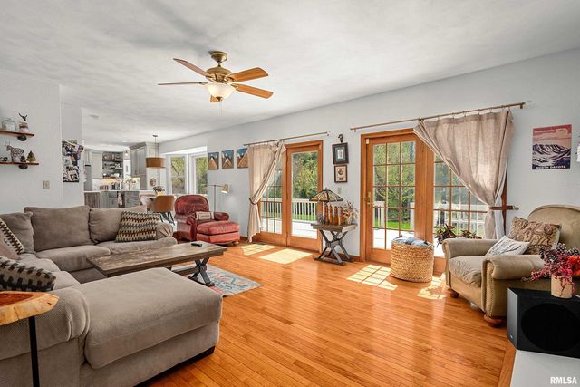 302 E MORNINGSIDE Drive, Peoria, IL 61614