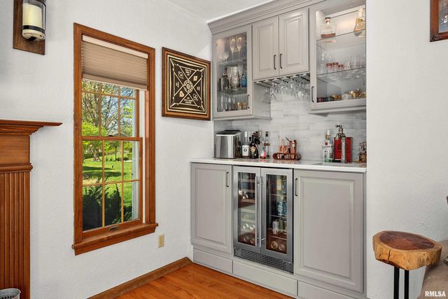 302 E MORNINGSIDE Drive, Peoria, IL 61614